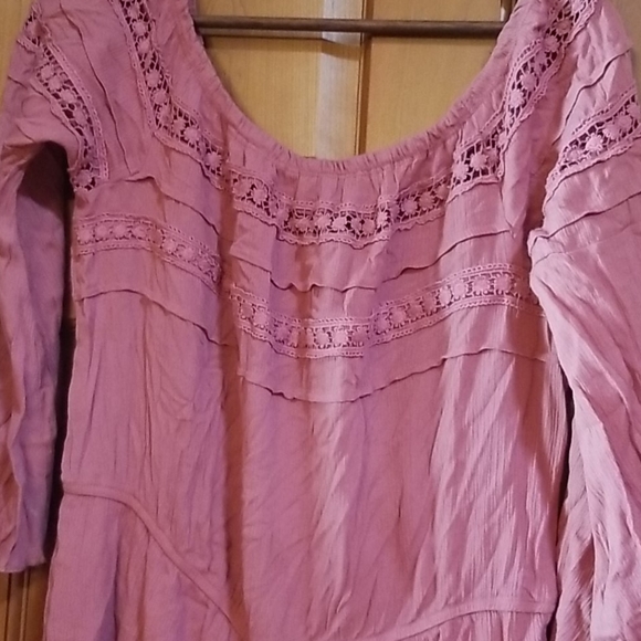 NWT Romper - Picture 5 of 8